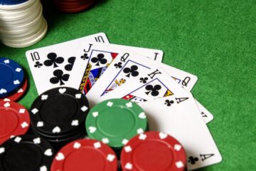 An Introduction to Play Online Casino Games