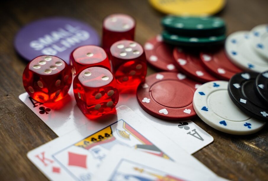 Creating an Optimal Private Poker Game